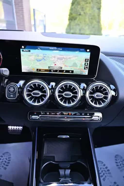 Mercedes-Benz B 220 d AMG Line PANO LEDER AUTOM 360°CAM LED 02/2019-photo-17