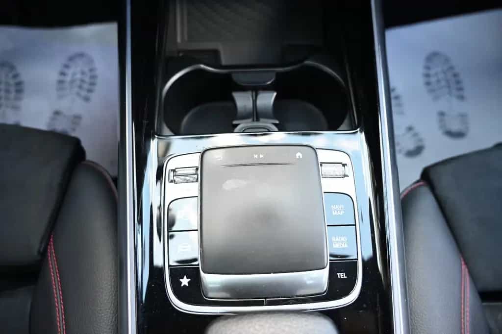 Mercedes-Benz B 220 d AMG Line PANO LEDER AUTOM 360°CAM LED 02/2019-photo-18