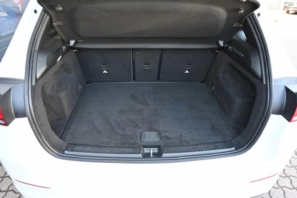 Mercedes-Benz B 220 d AMG Line PANO LEDER AUTOM 360°CAM LED 02/2019-photo-22