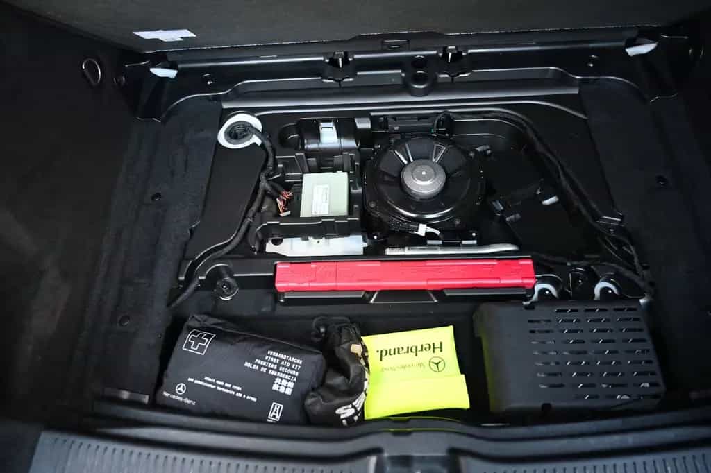 Mercedes-Benz B 220 d AMG Line PANO LEDER AUTOM 360°CAM LED 02/2019-photo-23