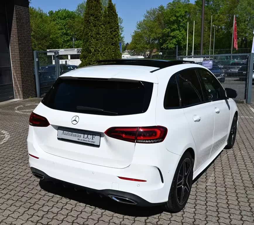 Mercedes-Benz B 220 d AMG Line PANO LEDER AUTOM 360°CAM LED 02/2019-photo-7