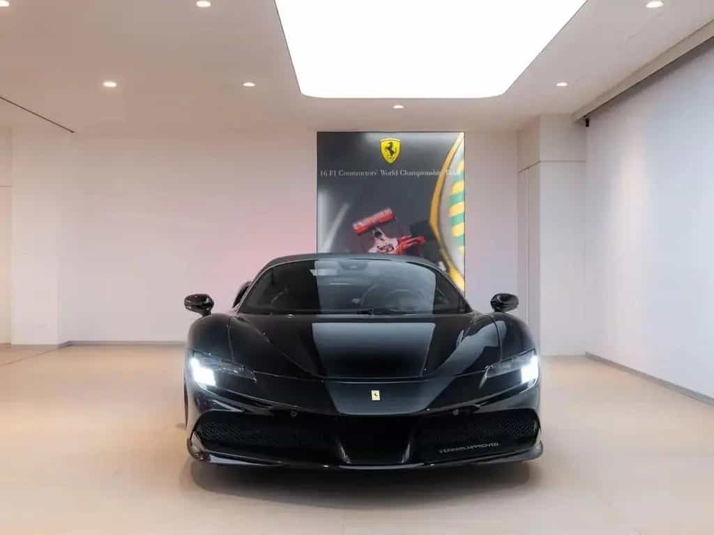 Ferrari SF90 Stradale 03/2021-photo-3