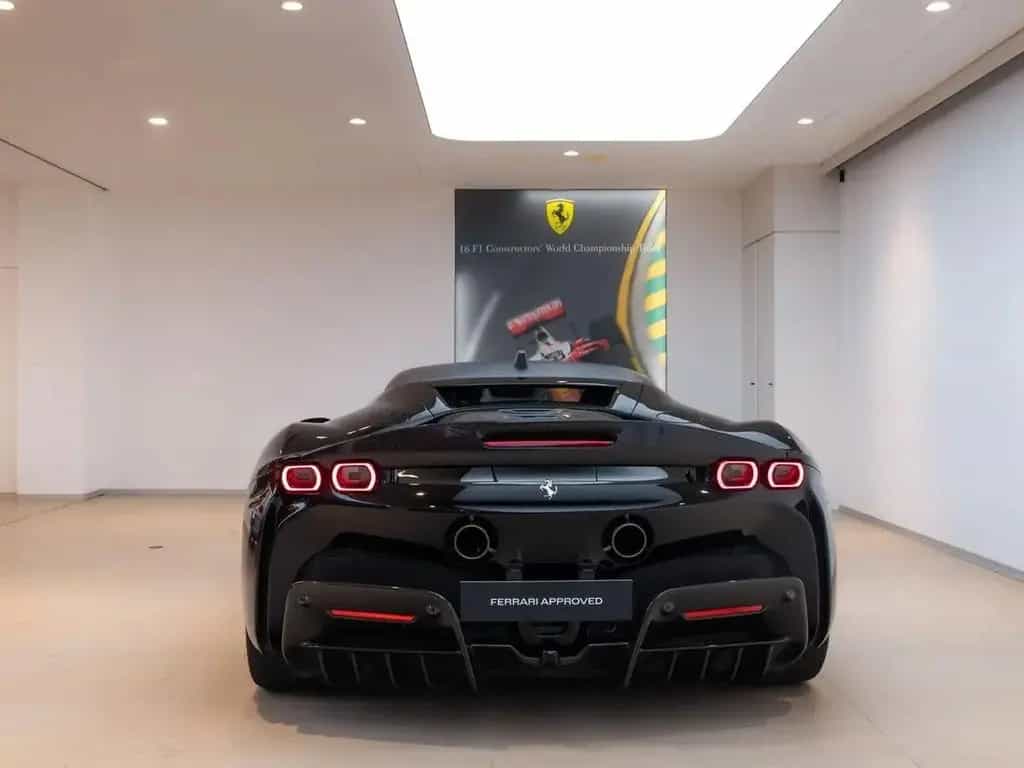 Ferrari SF90 Stradale 03/2021-photo-4