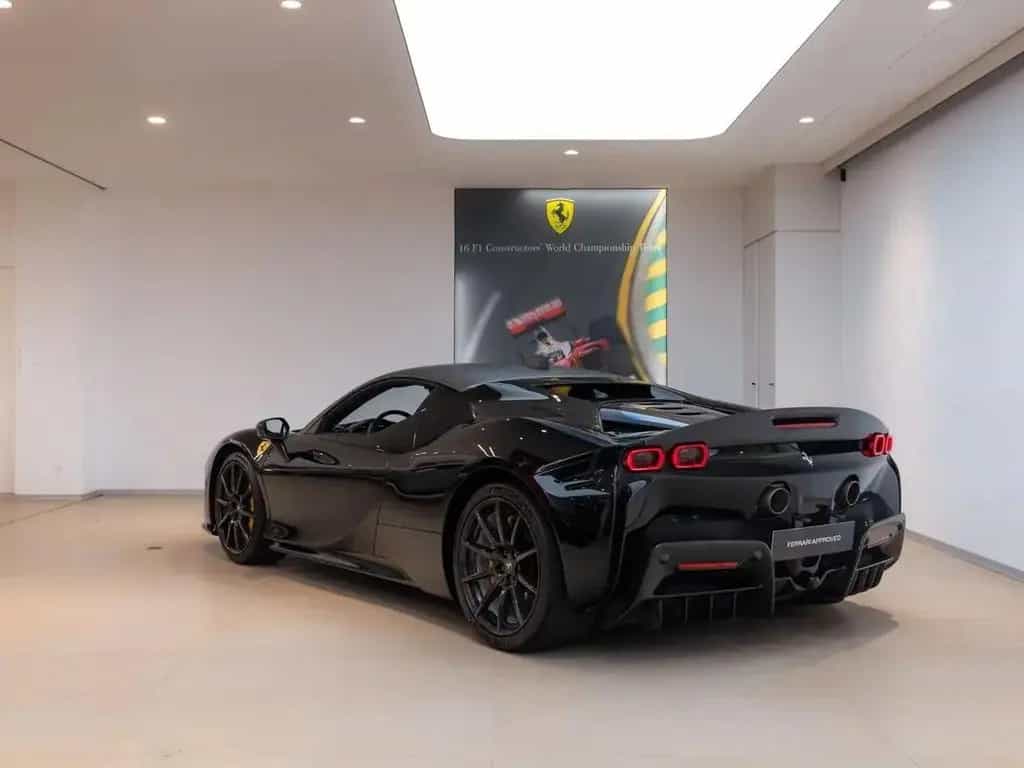 Ferrari SF90 Stradale 03/2021-photo-5