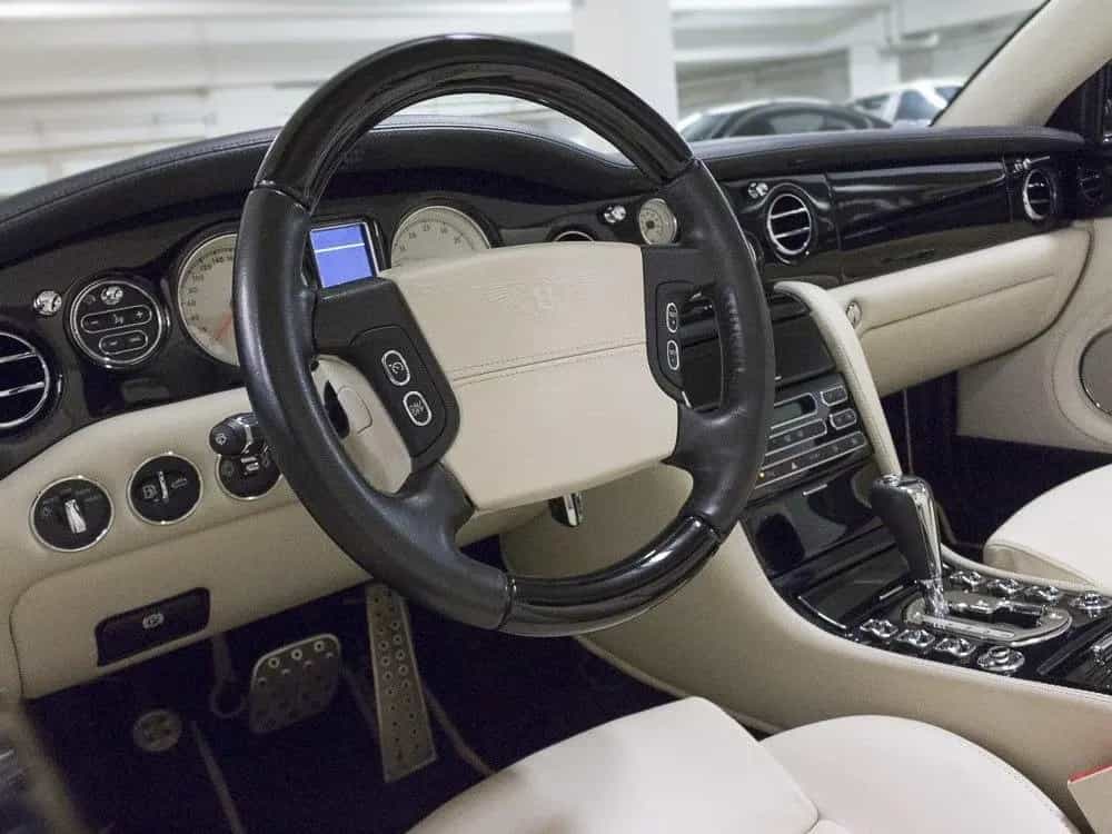 Bentley Azure - 06/2008-photo-13