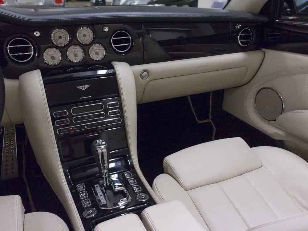 Bentley Azure - 06/2008-photo-14
