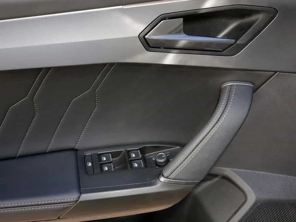 Cupra Formentor VZ 2.0 TSI 4Drive 19" Navi+VC ACC LED 09/2023-photo-16