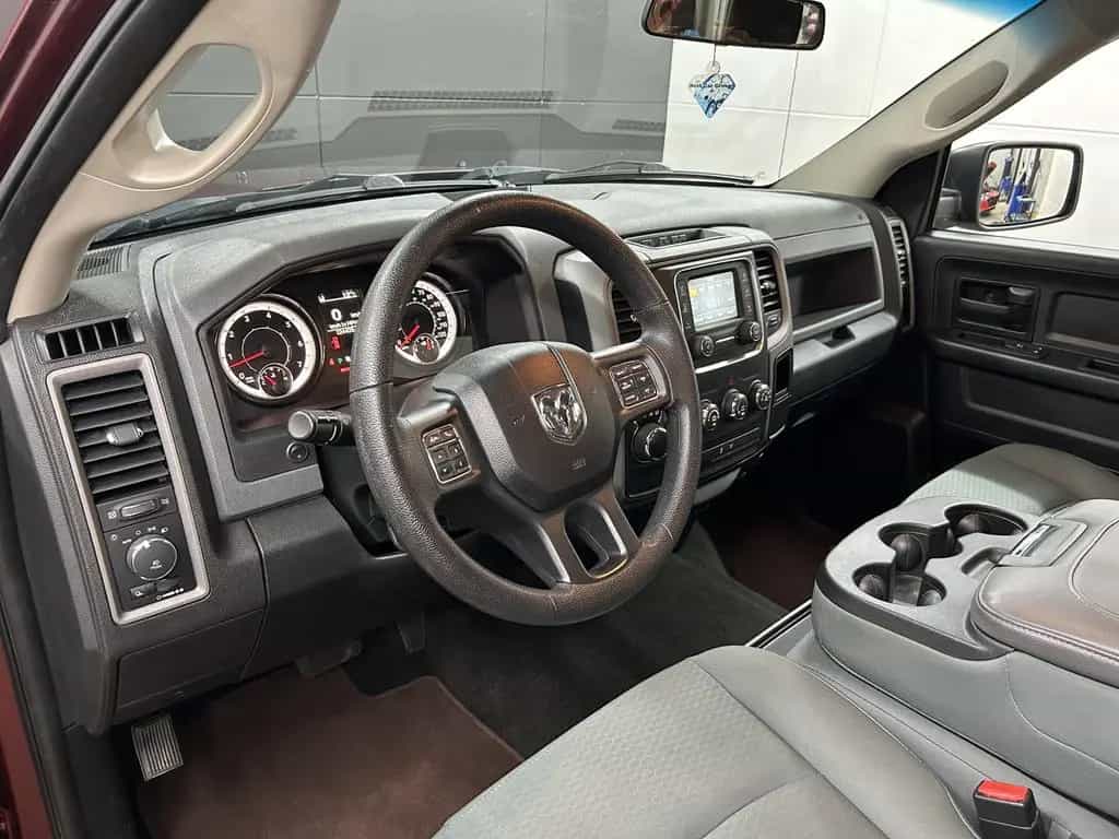 Dodge RAM 1500 CrewCab 5.7L V8 HEMI 6 Sitze+AHK+Kam+BT 07/2017-photo-7