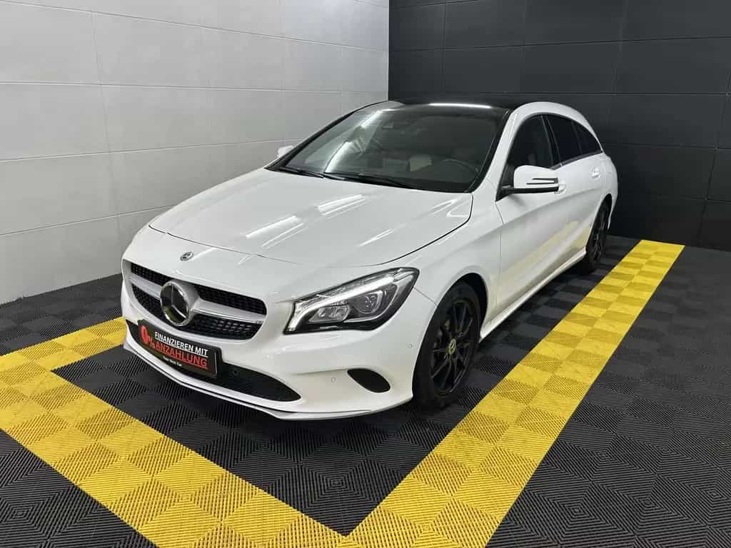 Mercedes-Benz CLA-Class 220 Shooting Brake 4Matic ACC+LED+Leder+SHZ 04/2018-photo-0