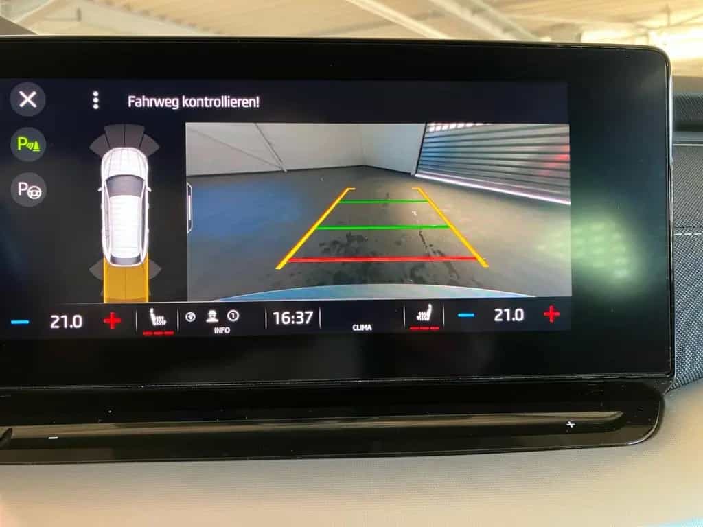 Skoda Octavia 1.5 TSI Style Pano LED Navi Kamera SHZ 05/2020-photo-15