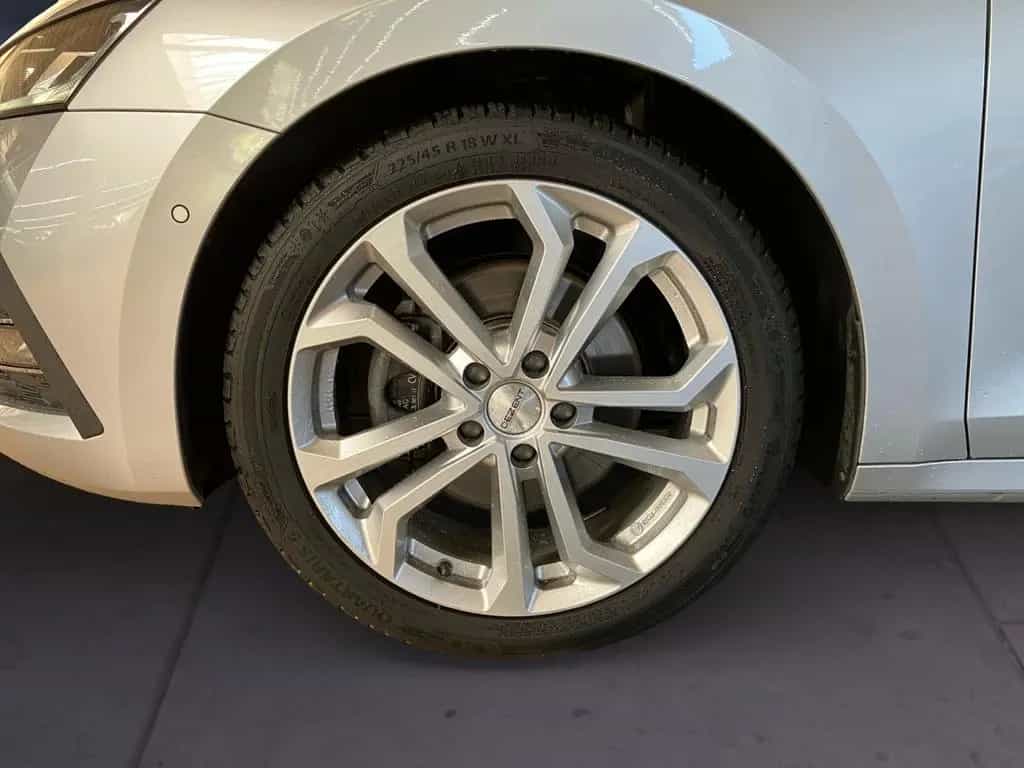 Skoda Octavia 1.5 TSI Style Pano LED Navi Kamera SHZ 05/2020-photo-5
