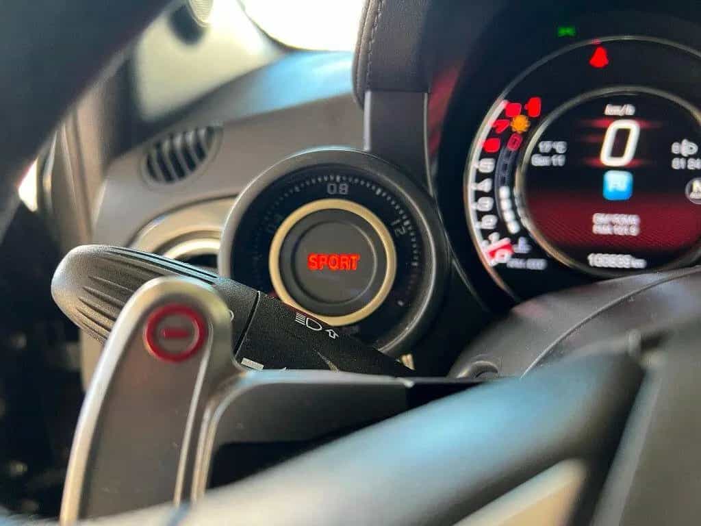 Abarth 595 1.4 Turbo 140 CV / Cambio MTA F1 / E6 05/2016-photo-12