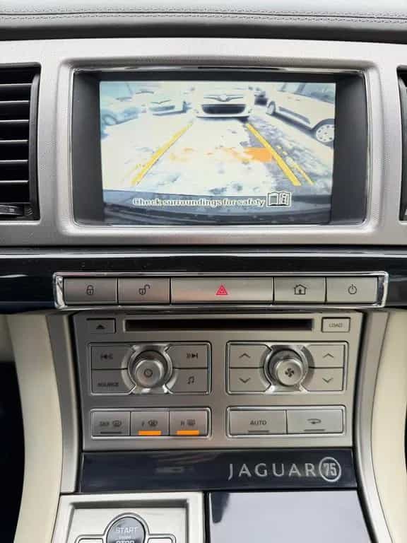 Jaguar XF 3.0 V6 Diesel Grace + Navi + Klima + Kamera 01/2011-photo-12