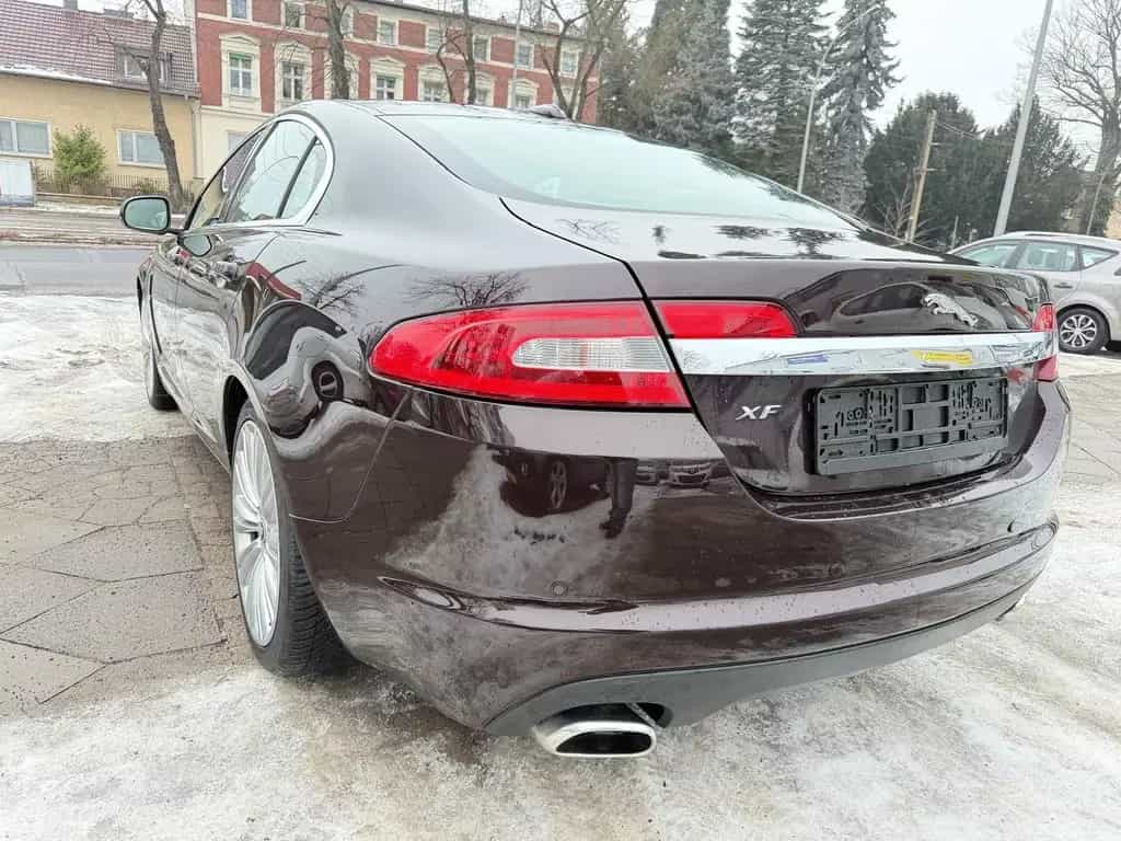 Jaguar XF 3.0 V6 Diesel Grace + Navi + Klima + Kamera 01/2011-photo-2