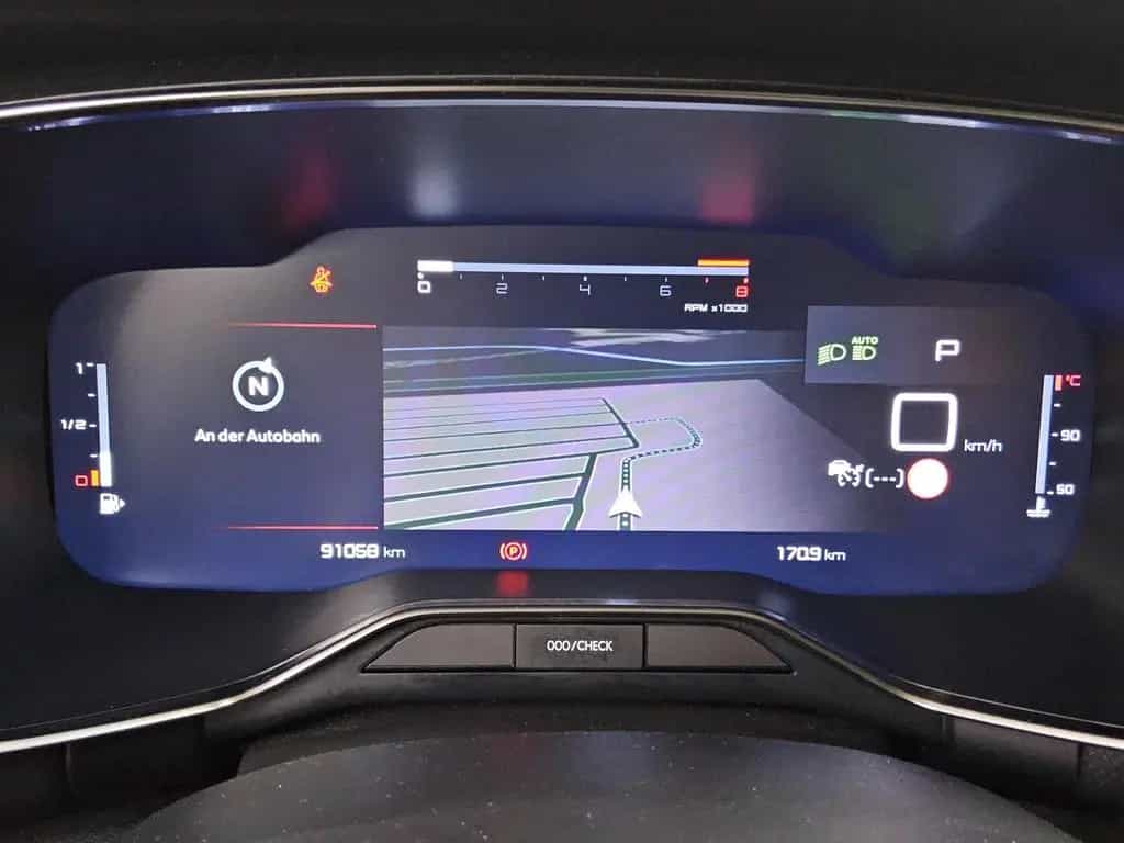 Citroën C5 Aircross 1.2 PureTech Shine Navi LED Kamera 10/2023-photo-6