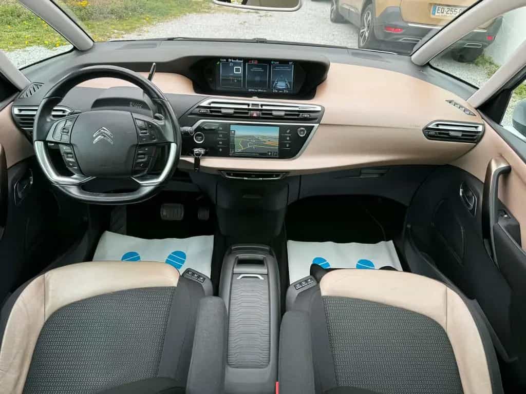 Citroën C4 Picasso 1.6 THP Exclusive*Panorama*Kamera* 05/2016-photo-9
