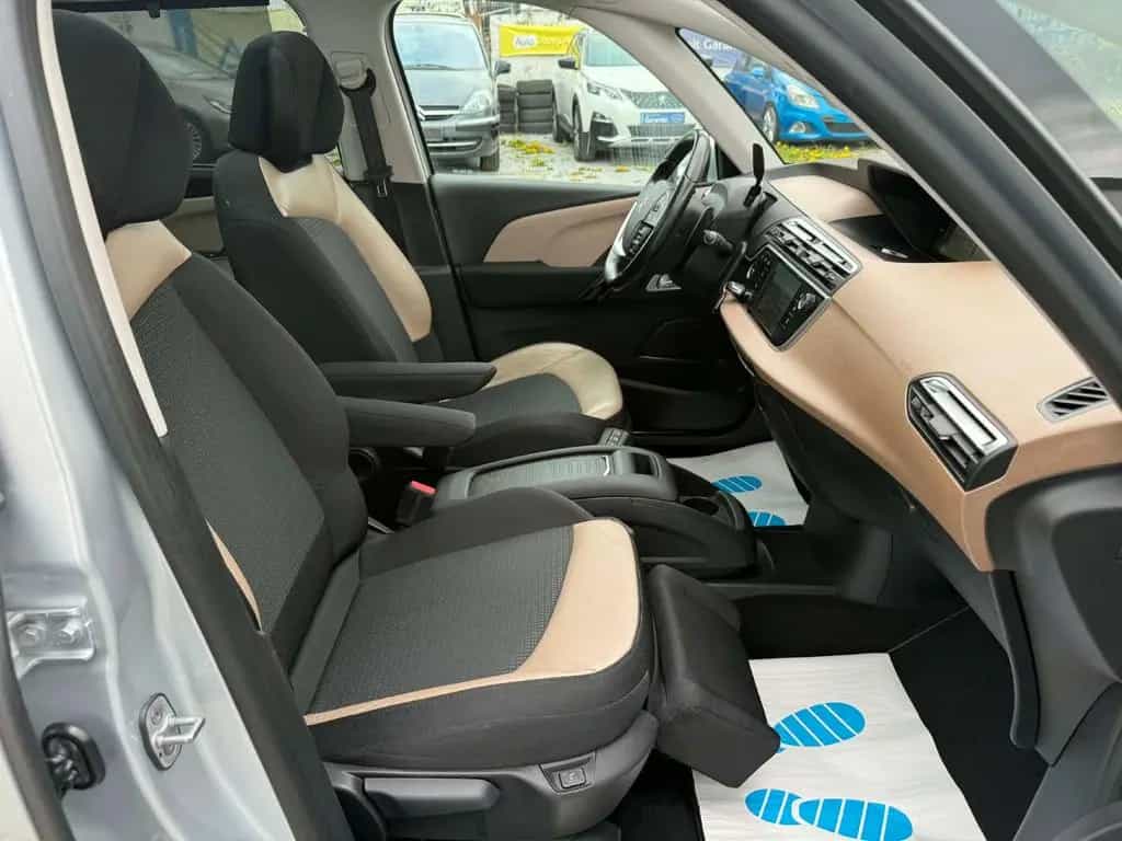 Citroën C4 Picasso 1.6 THP Exclusive*Panorama*Kamera* 05/2016-photo-5