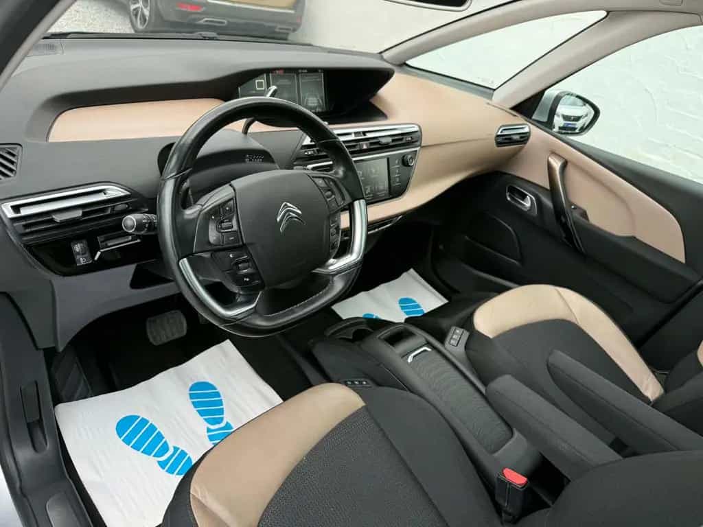 Citroën C4 Picasso 1.6 THP Exclusive*Panorama*Kamera* 05/2016-photo-7