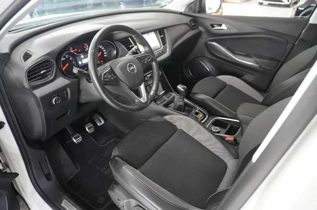 Opel Grandland (X) 1.2T INNOV. NAVI/LED/KAMERA/PANO. 02/2019-photo-12
