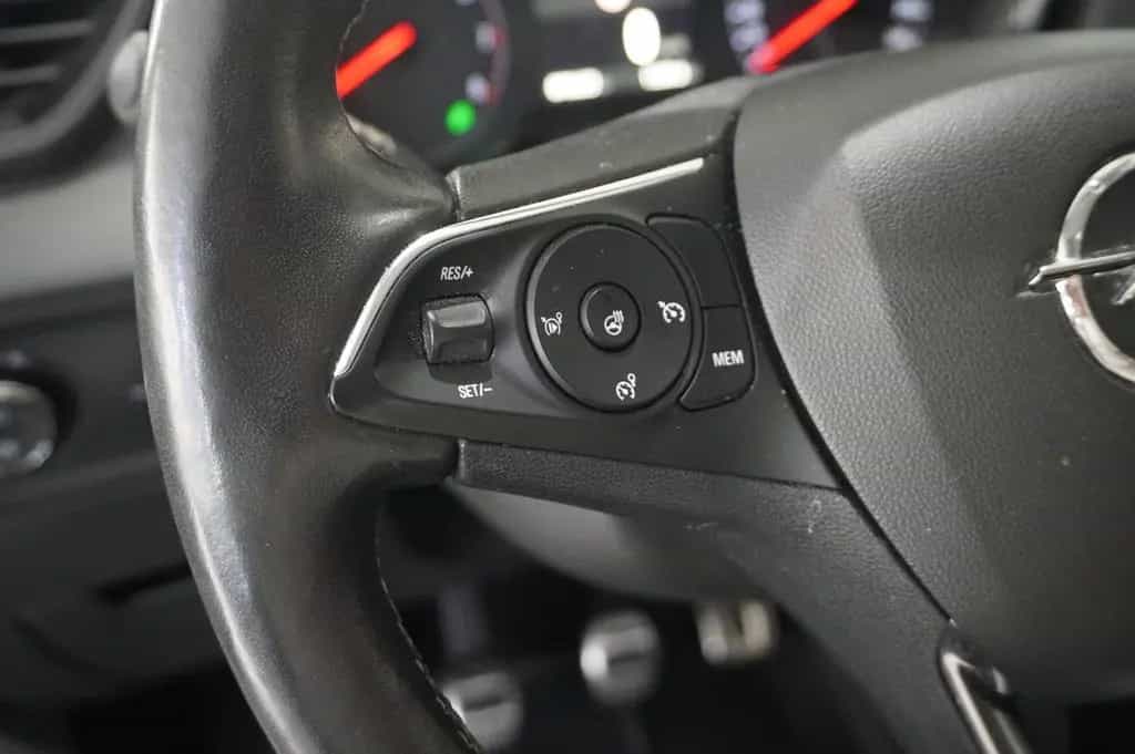 Opel Grandland (X) 1.2T INNOV. NAVI/LED/KAMERA/PANO. 02/2019-photo-19