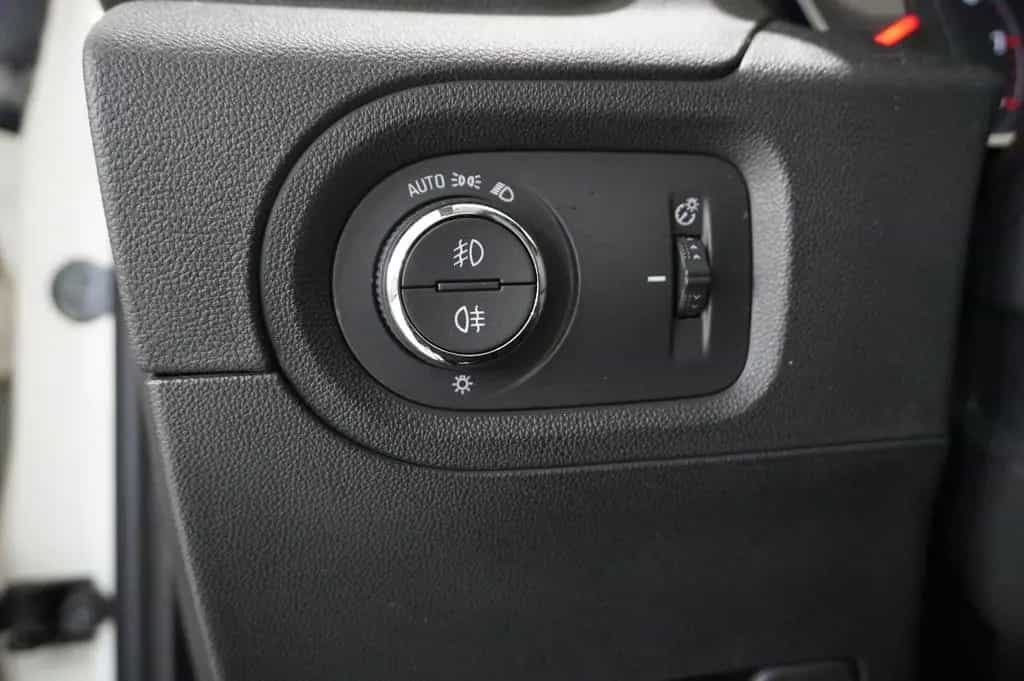 Opel Grandland (X) 1.2T INNOV. NAVI/LED/KAMERA/PANO. 02/2019-photo-22
