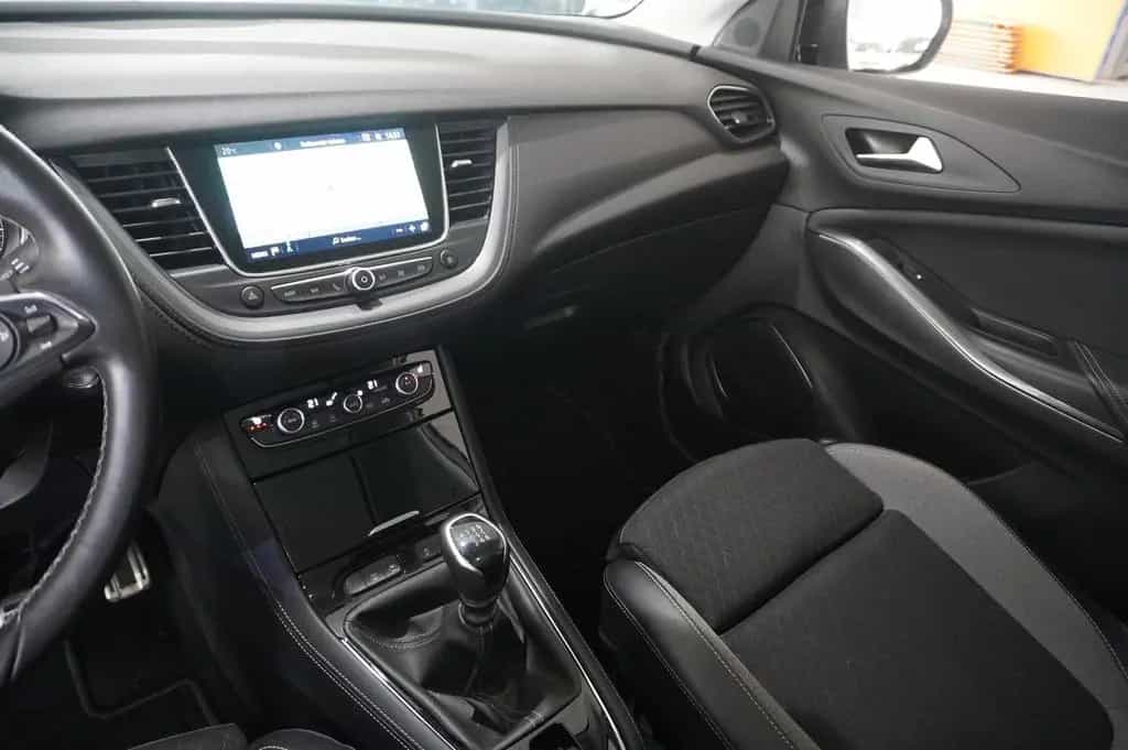 Opel Grandland (X) 1.2T INNOV. NAVI/LED/KAMERA/PANO. 02/2019-photo-23