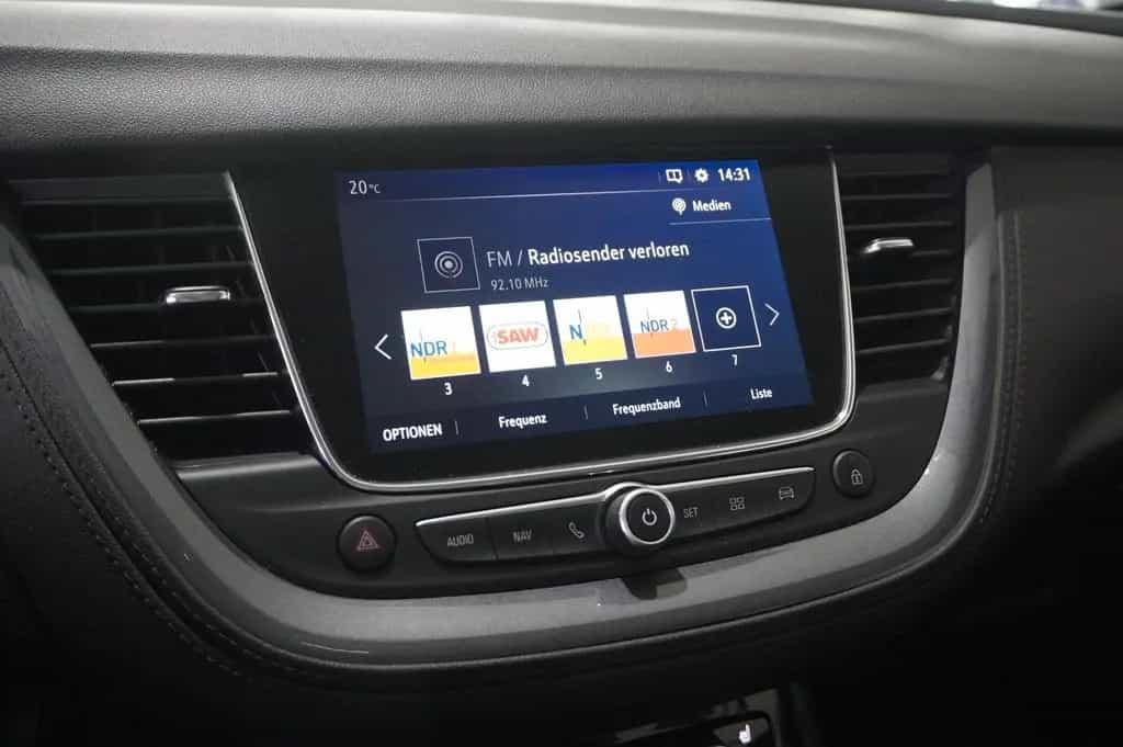 Opel Grandland (X) 1.2T INNOV. NAVI/LED/KAMERA/PANO. 02/2019-photo-25