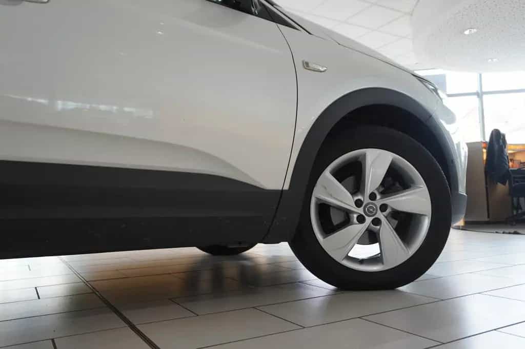Opel Grandland (X) 1.2T INNOV. NAVI/LED/KAMERA/PANO. 02/2019-photo-5