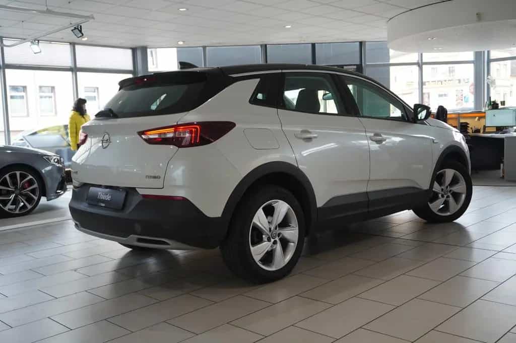 Opel Grandland (X) 1.2T INNOV. NAVI/LED/KAMERA/PANO. 02/2019-photo-6
