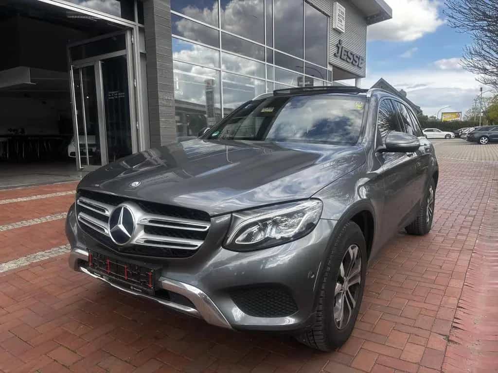 Mercedes-Benz GLC-Class 250 d 4Matic LED Pano 360 AHK 09/2016-photo-0