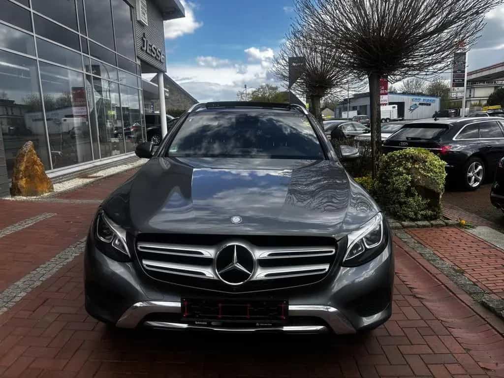 Mercedes-Benz GLC-Class 250 d 4Matic LED Pano 360 AHK 09/2016-photo-2
