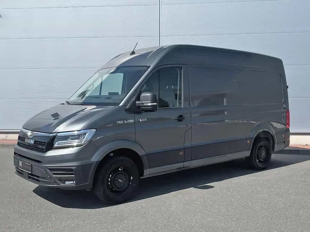 MAN TGE 3.200 L3H3 Kasten 4x4 3-SITZE AHK ACC 05/2026-photo-0