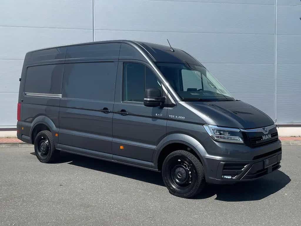 MAN TGE 3.200 L3H3 Kasten 4x4 3-SITZE AHK ACC 05/2026-photo-1
