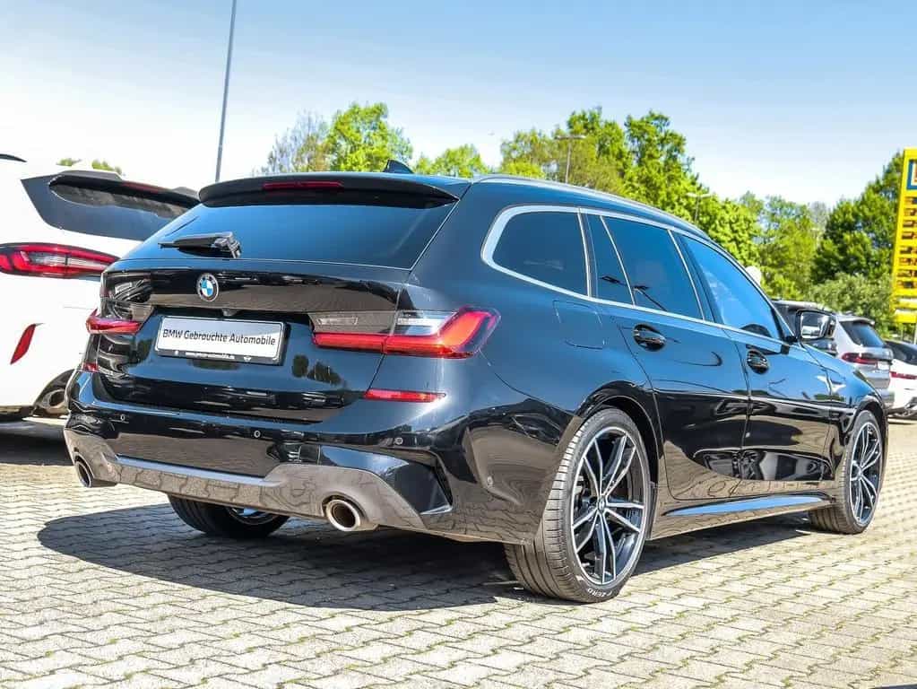 BMW 320 i Touring M Sport LC+ Navi RFK HiFi DAB 10/2020-photo-1