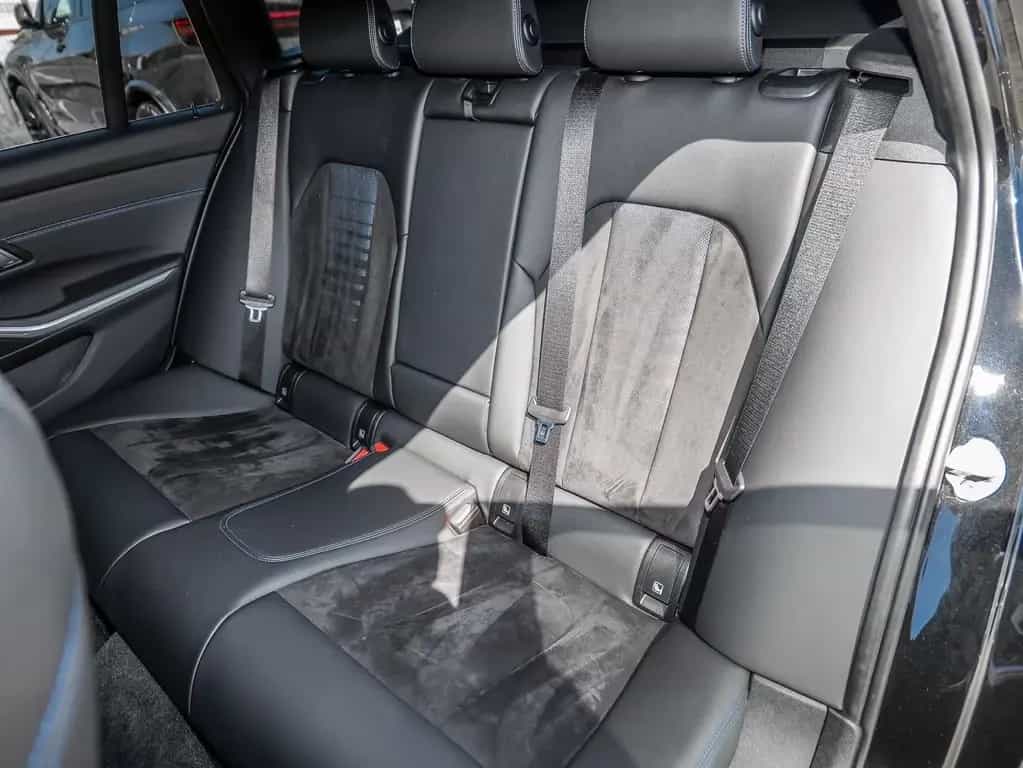 BMW 320 i Touring M Sport LC+ Navi RFK HiFi DAB 10/2020-photo-16