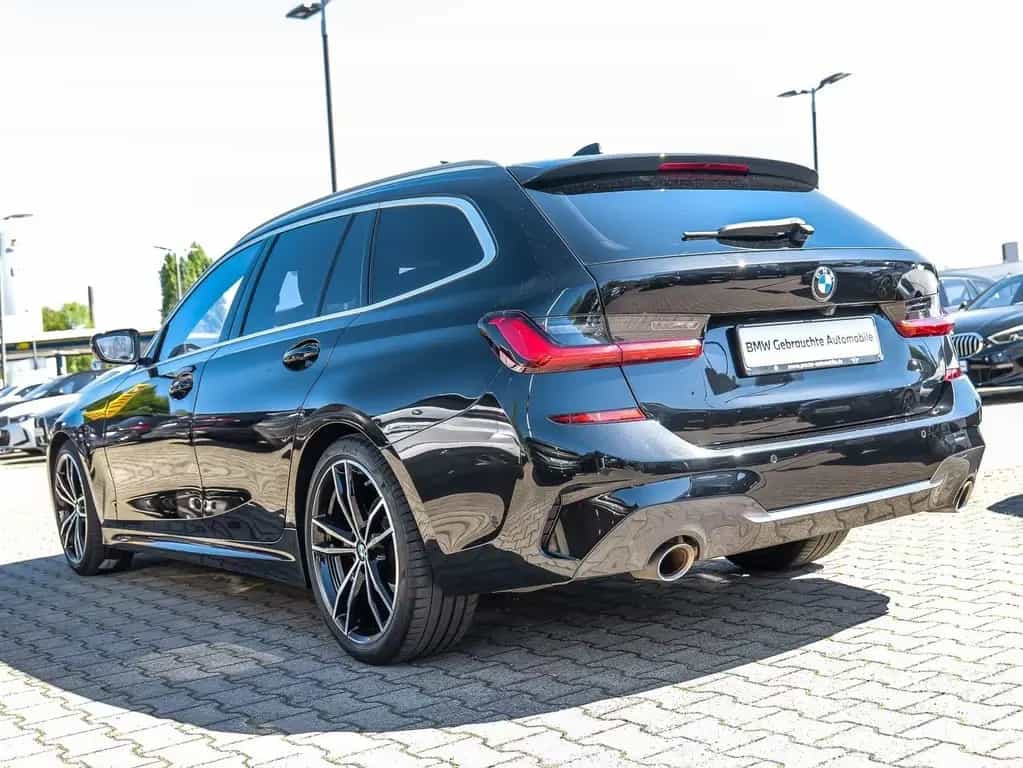 BMW 320 i Touring M Sport LC+ Navi RFK HiFi DAB 10/2020-photo-6