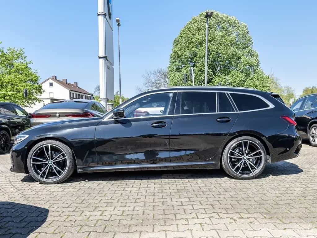 BMW 320 i Touring M Sport LC+ Navi RFK HiFi DAB 10/2020-photo-8