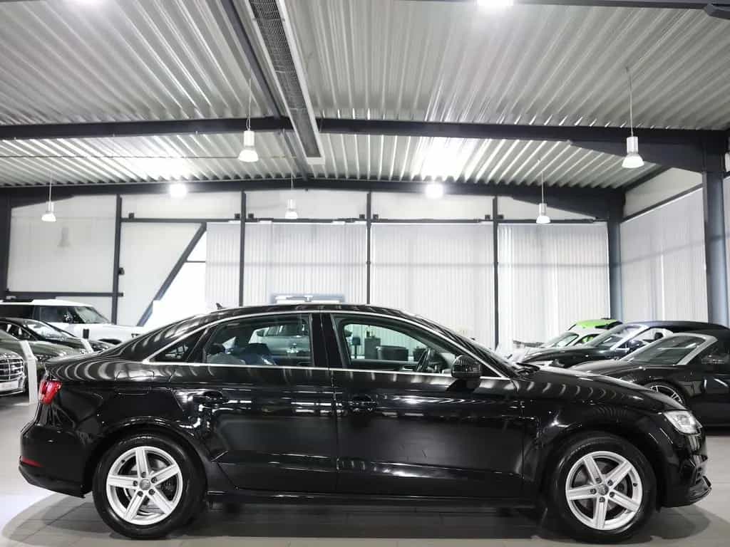 Audi A3 LIMOUSINE 1.4 TFSI BUSINESS / VIRTUAL-COCKPIT 01/2017-photo-5