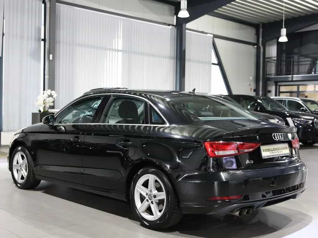 Audi A3 LIMOUSINE 1.4 TFSI BUSINESS / VIRTUAL-COCKPIT 01/2017-photo-6