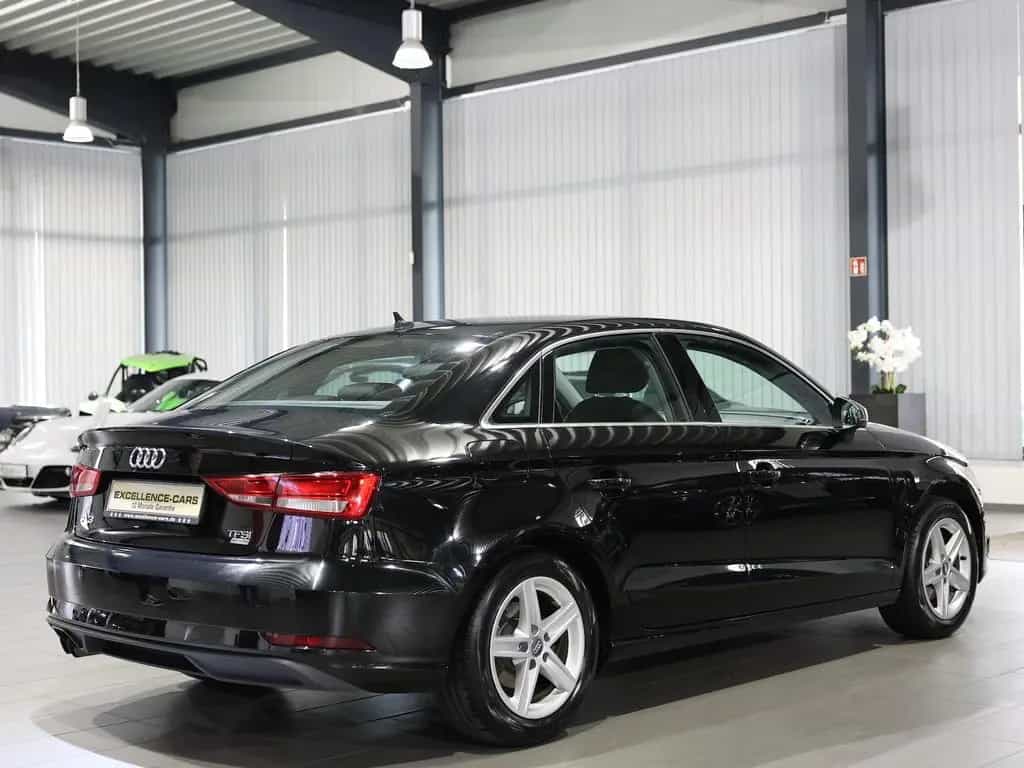 Audi A3 LIMOUSINE 1.4 TFSI BUSINESS / VIRTUAL-COCKPIT 01/2017-photo-7