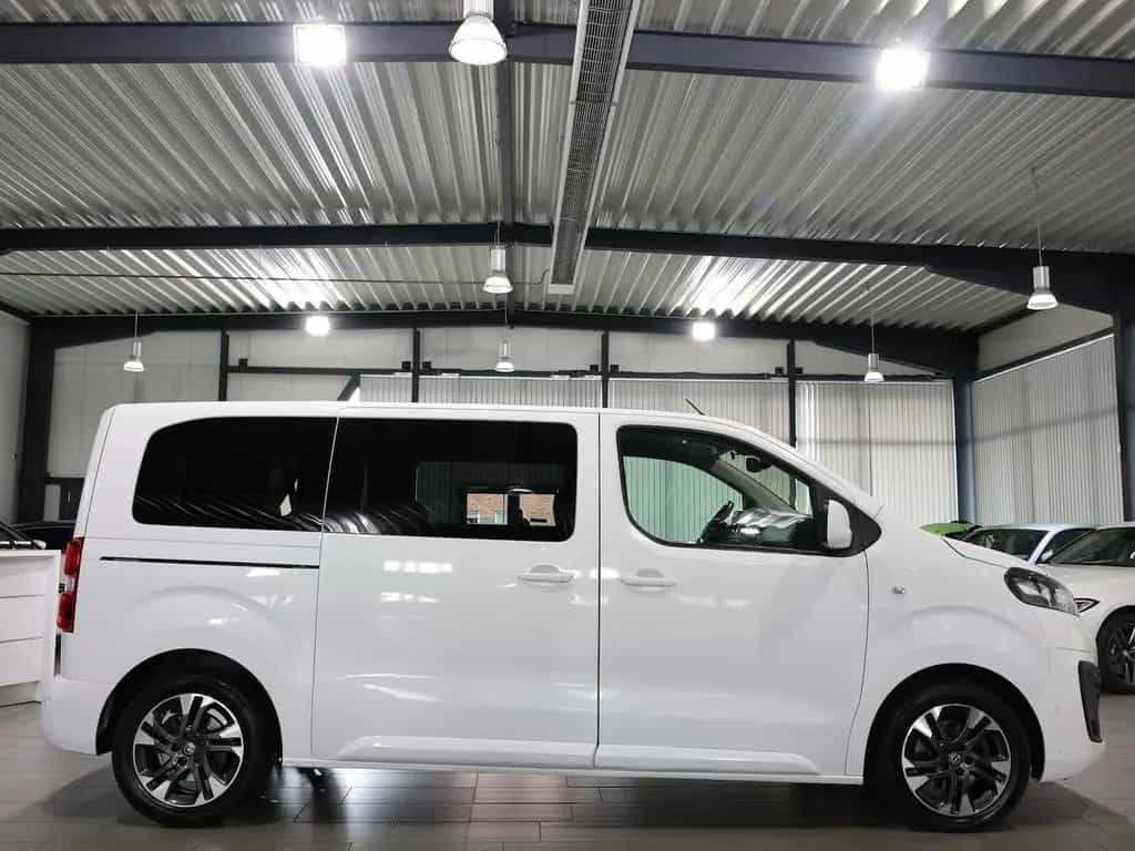 Opel Zafira Life 2.0 CDTI EDITION-M INNOVATION 8-SITZ 12/2020-photo-4
