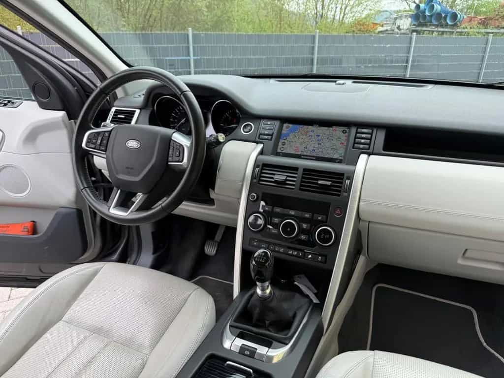 Land Rover Discovery Sport 2.0 TD4 HSE-1.Hand-Kamera 01/2016-photo-16