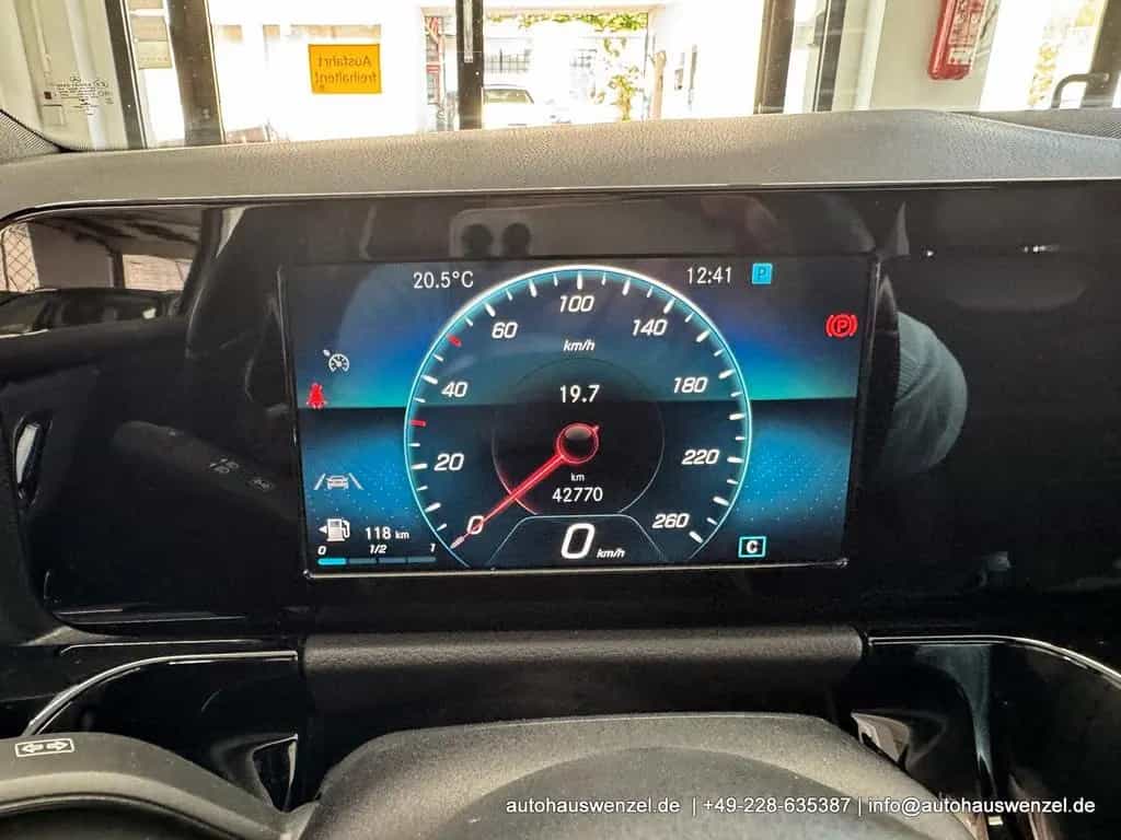 Mercedes-Benz B 180 AMG LINE 6-Gang - nur 43 tkm - PANORAMA 09/2020-photo-41