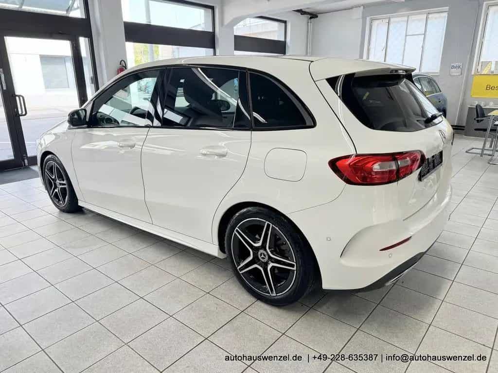 Mercedes-Benz B 180 AMG LINE 6-Gang - nur 43 tkm - PANORAMA 09/2020-photo-9