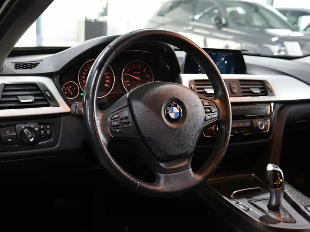 BMW 3 Series 318i Touring Advantage BUSINESS / LED / NAVI+ 04/2019-photo-9