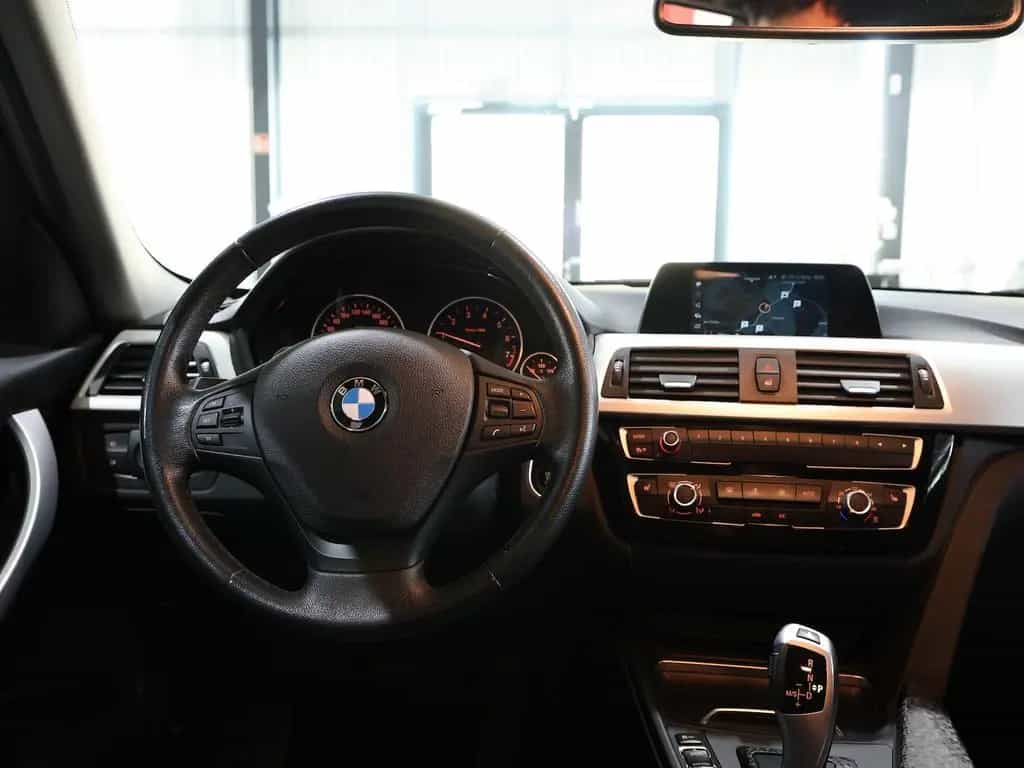 BMW 3 Series 318i Touring Advantage BUSINESS / LED / NAVI+ 04/2019-photo-11
