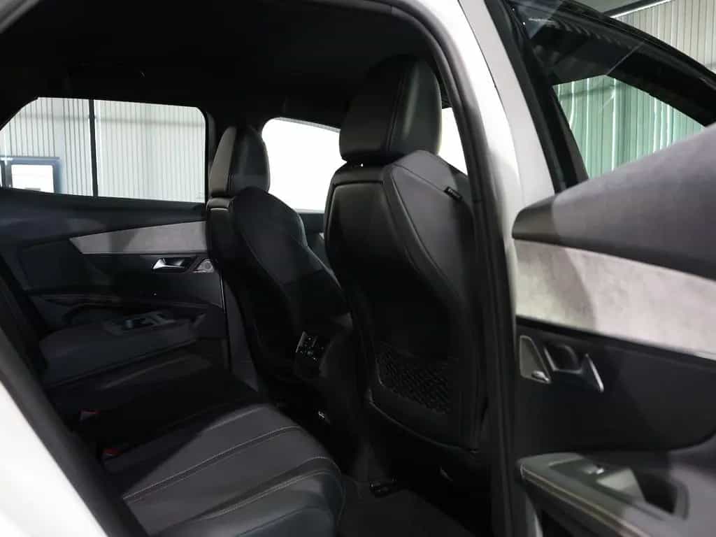 Peugeot 3008 BLUE-HDI GT-SPORT / WHITE & BLACK / SCHÖN 07/2022-photo-18
