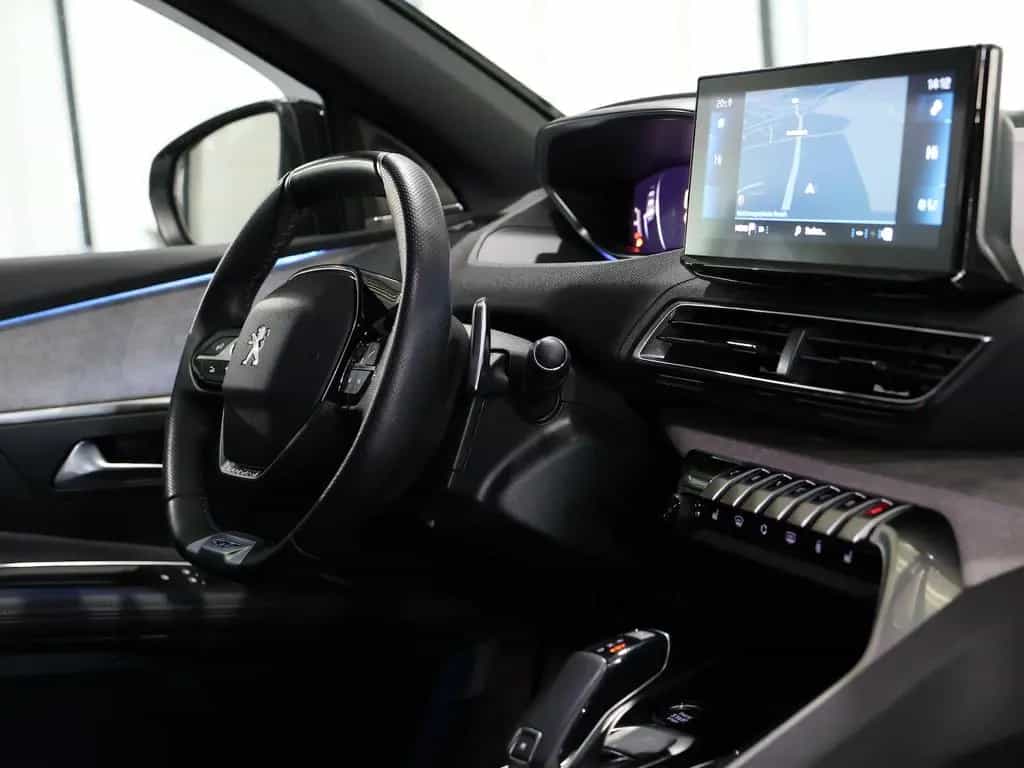 Peugeot 3008 BLUE-HDI GT-SPORT / WHITE & BLACK / SCHÖN 07/2022-photo-22