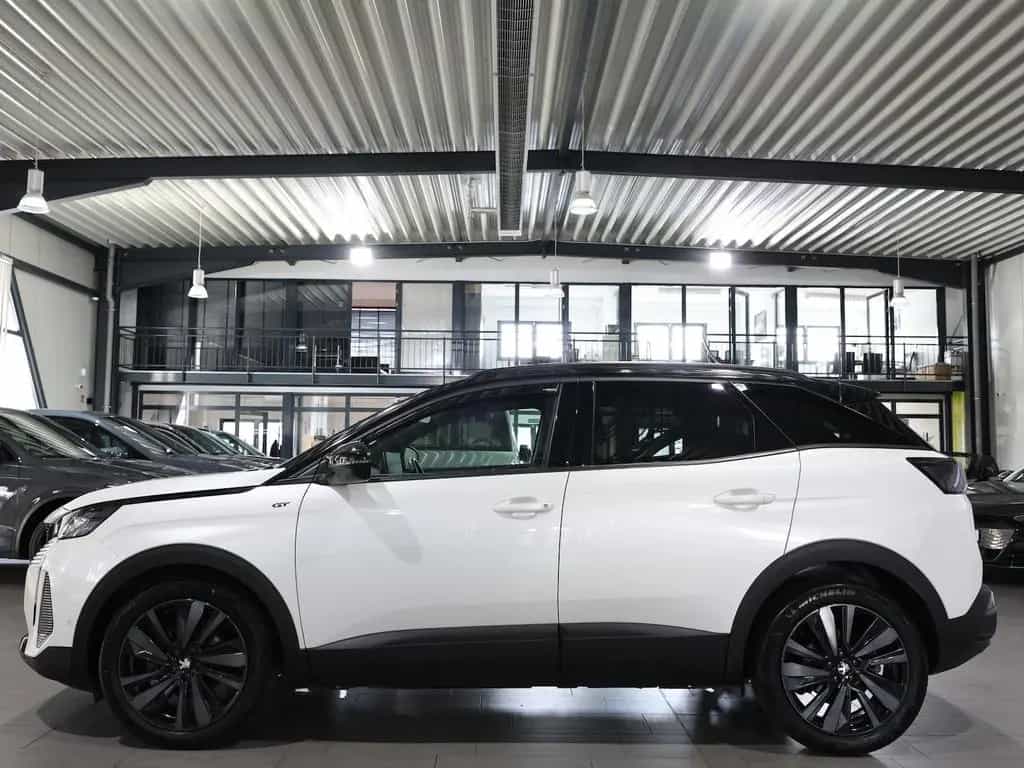 Peugeot 3008 BLUE-HDI GT-SPORT / WHITE & BLACK / SCHÖN 07/2022-photo-6