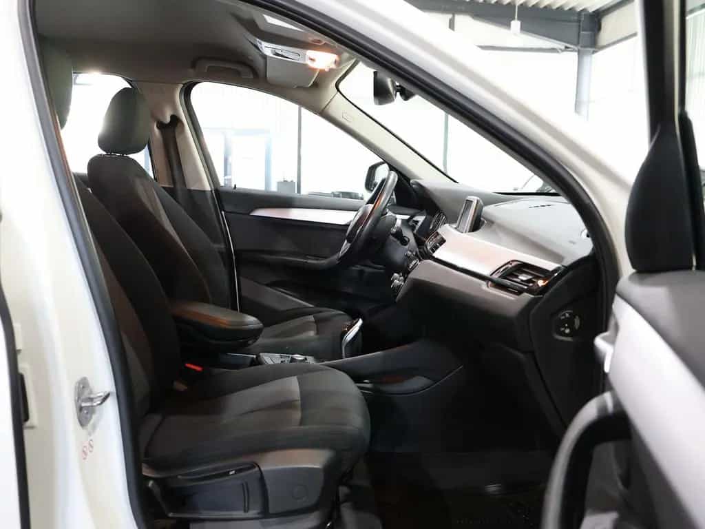 BMW X1 sDrive 18i Advantage WHITE / AUTOMATIK / 09/2018-photo-16
